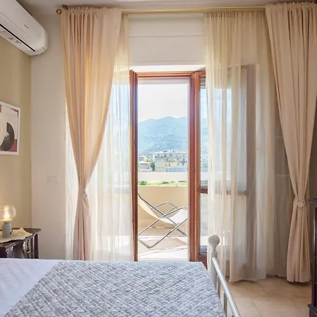 Deluxe With Mountain View