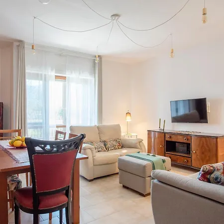 Deluxe With Mountain View Апартаменты *