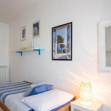 Deluxe With Mountain View Апартаменты Кастелламмаре-ди-Стабия