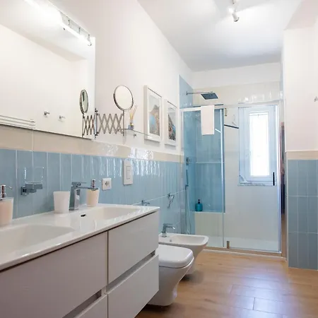 Апартаменты Deluxe With Mountain View Кастелламмаре-ди-Стабия